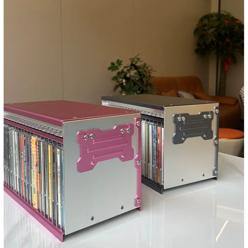Metallinen CD-säilytyslaatikko